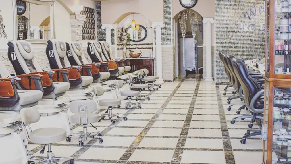 Pro Top Nails & Spa — Nail salon in Loganville